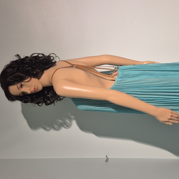 BCBGMAXAZRIA Pleated Maxi Dress NWT Size L - Picture 8 of 17